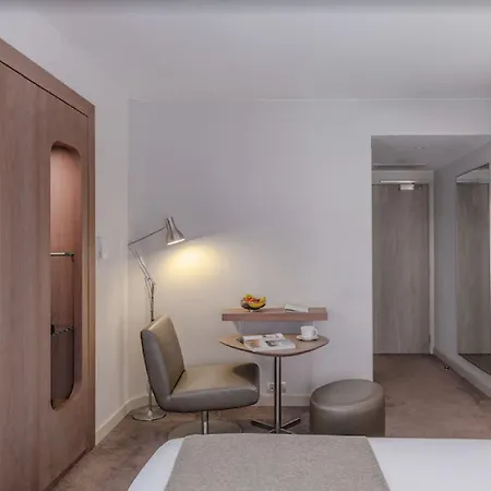 Le Grand Balcon Hotel 4*