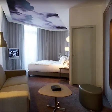 Le Grand Balcon Hotel 4*
