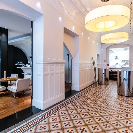 Отель Le Grand Balcon
