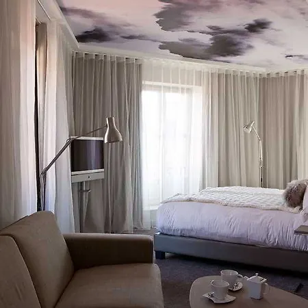 لو غران بالكون 4*