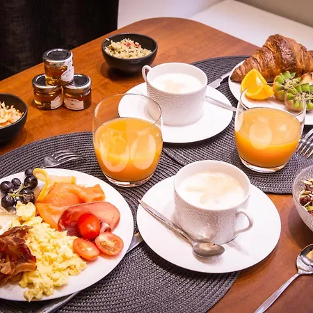 Le Grand Balcon Hotel 4*