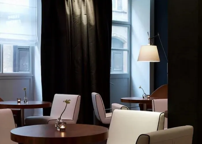 ル グラン バルコン ホテル 4*