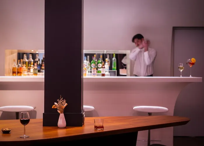 Le Grand Balcon Hotel 4*