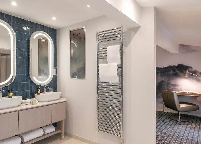 ル グラン バルコン ホテル 4*