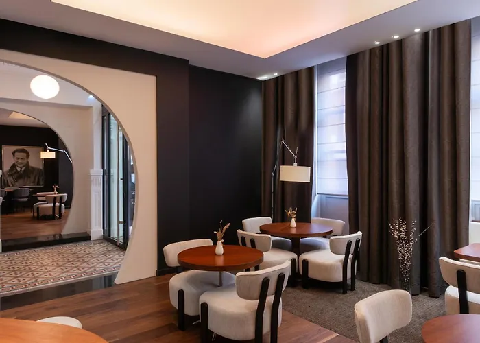 Hotel Le Grand Balcon Toulouse