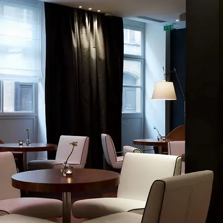 Le Grand Balcon Hotell 4*