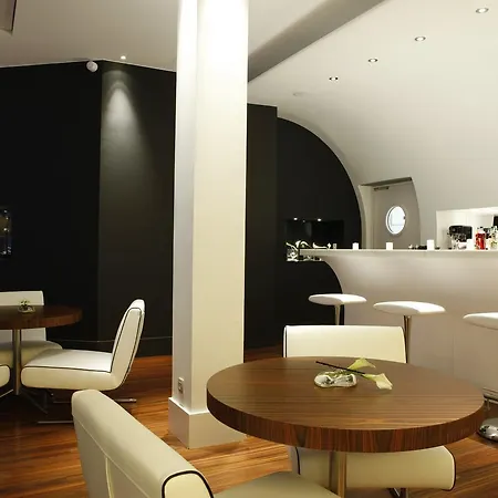 Le Grand Balcon Hotel 4*